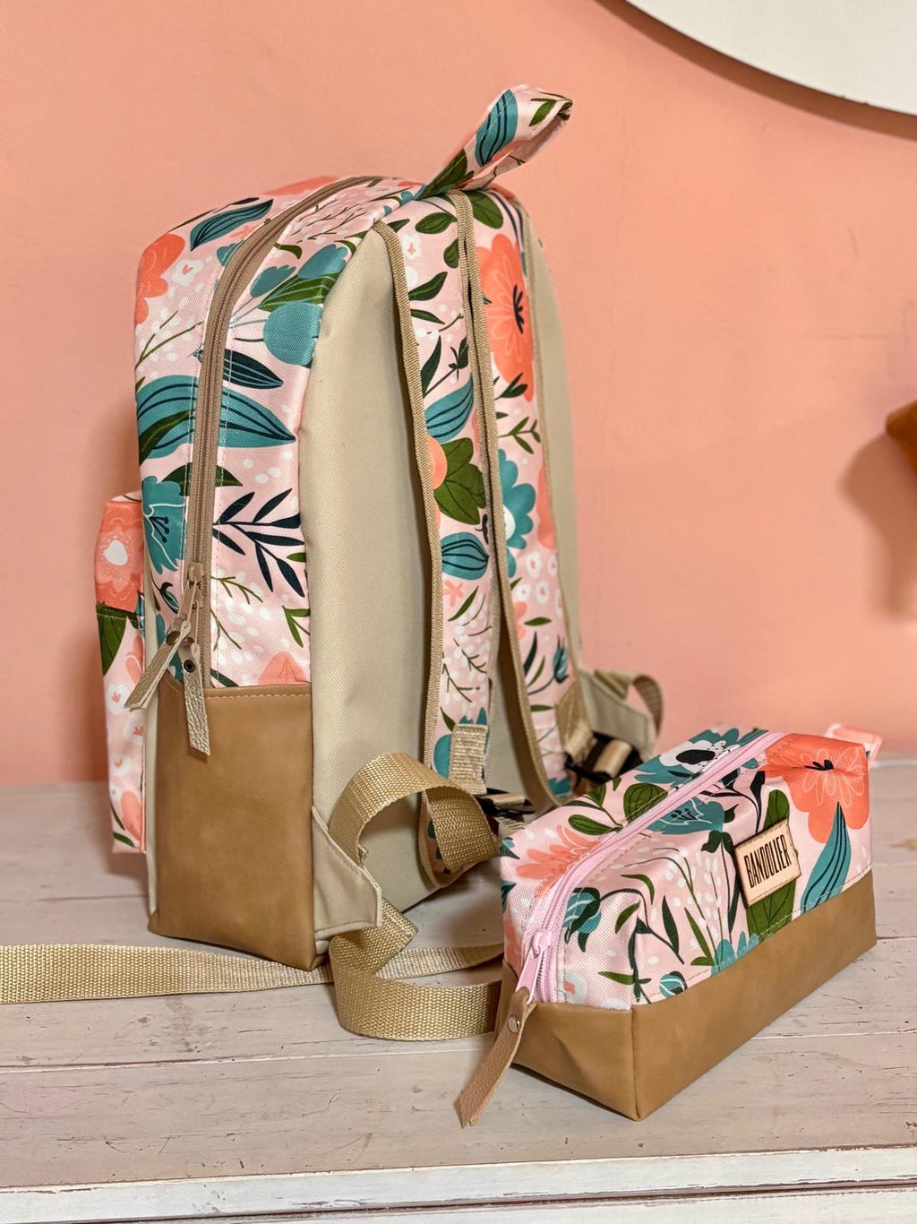 Combo de mochila más cartuchera