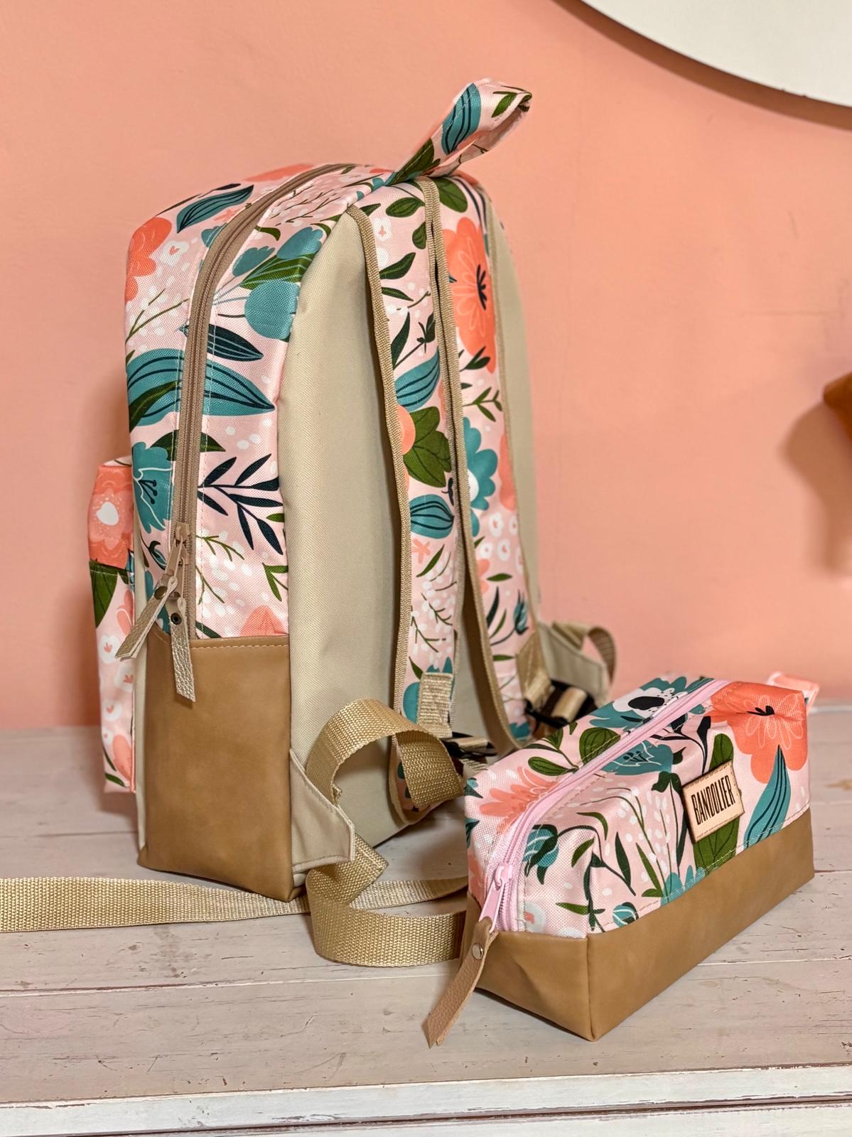 Combo de mochila más cartuchera