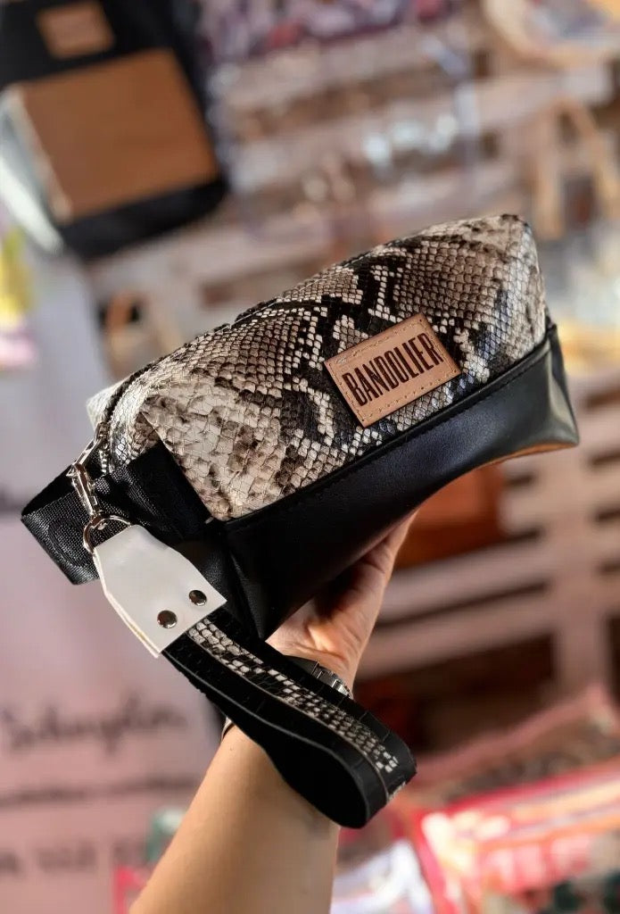 Neceser de cuerina y cuero